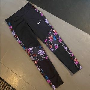 NWOT nike kids dri fit leggings size girls medium!